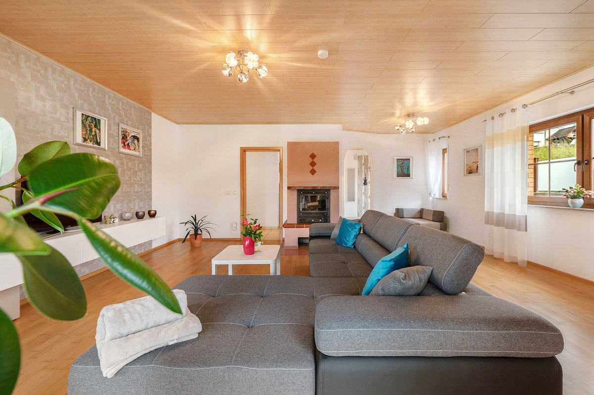 Ferienwohnung 'Lora'